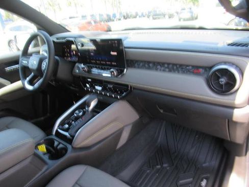 New 2025 Chevrolet Colorado ZR2 w/ ZR2 Bison Edition image 13