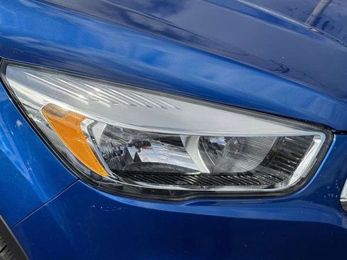 Used 2019 Ford Escape SE image 7