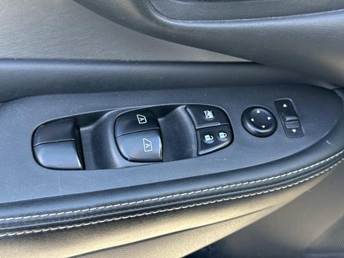 Used 2020 Nissan Murano S w/ Technology Package image 21