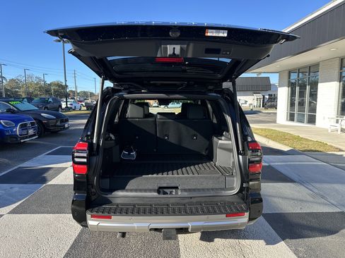 Used 2025 Toyota 4Runner Limited image 5