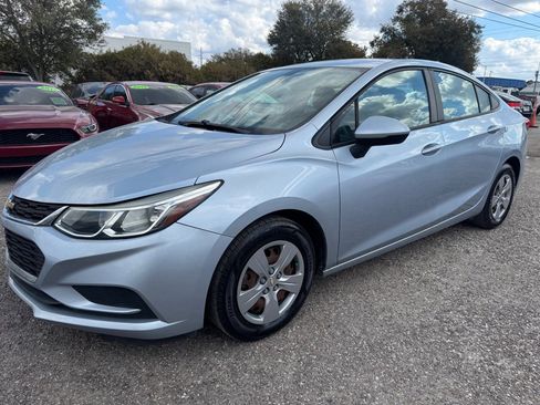 Used 2017 Chevrolet Cruze LS image 1