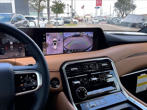 New 2026 Nissan Armada SL w/ Captain's Chari Seat Package image 6