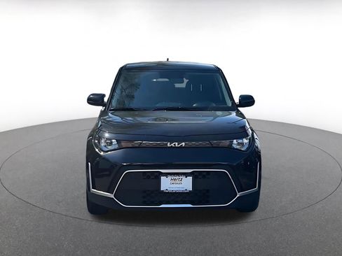 Used 2025 Kia Soul LX w/ LX Technology Package image 4
