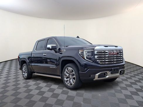 Used 2023 GMC Sierra 1500 Denali w/ Denali Reserve Package AWD/4WD image 1