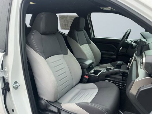 Used 2024 Toyota Tacoma TRD Off-Road image 16