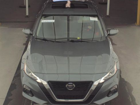 Used 2019 Nissan Altima 2.5 SL FWD image 2