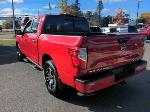 Used 2024 Nissan Titan SV w/ Accessory Utility Package image 6