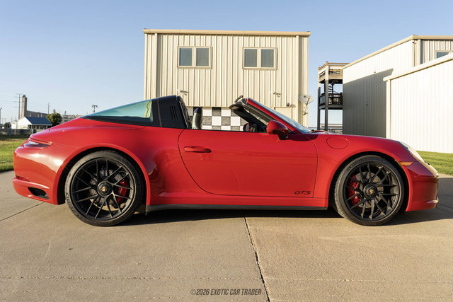 Used 2018 Porsche 911 Targa 4 GTS AWD/4WD image 8