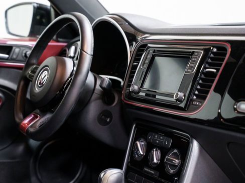 Used 2017 Volkswagen Beetle #PinkBeetle image 22