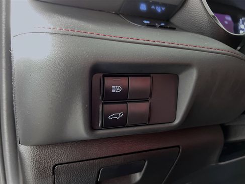 Certified 2021 Toyota Highlander XSE image 10