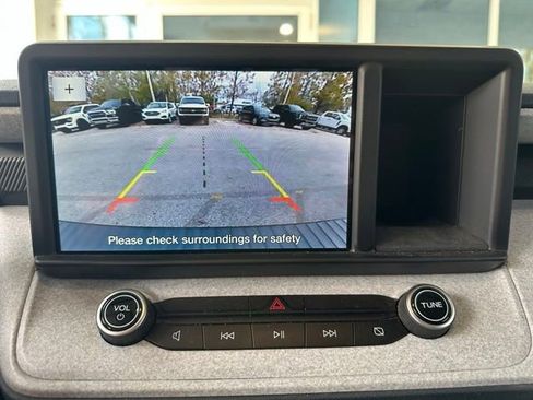 Certified 2022 Ford Maverick XLT w/ Equipment Group 300A Standard image 16