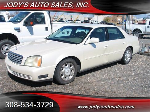 Used 2002 Cadillac De Ville image 1