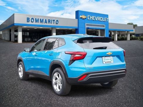 New 2026 Chevrolet Trax LS w/ LS Convenience Package FWD image 3