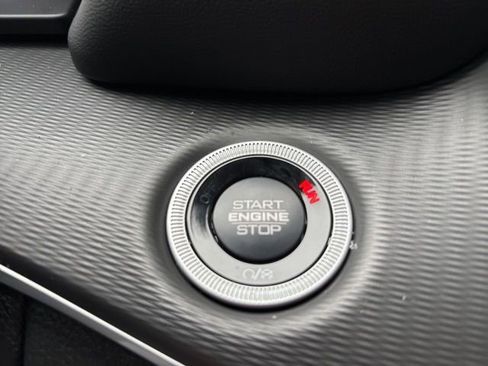 New 2025 Jeep Grand Cherokee L Altitude image 26