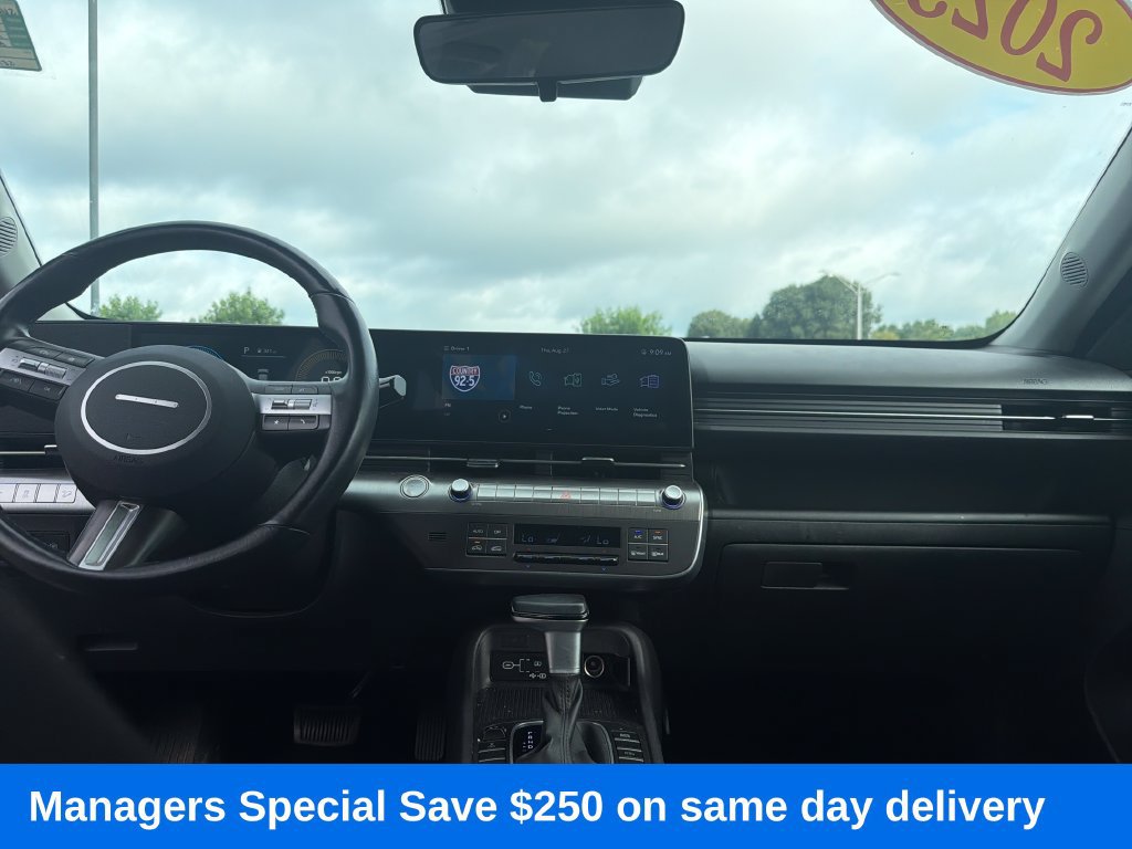 Used 2025 Hyundai Kona SEL AWD/4WD image 14