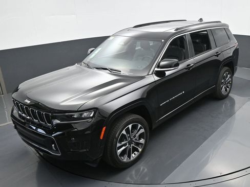 New 2025 Jeep Grand Cherokee L Overland image 40