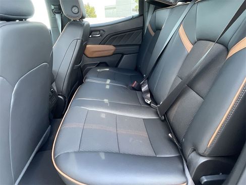 New 2025 GMC Canyon AT4 w/ Nightfall Edition image 24