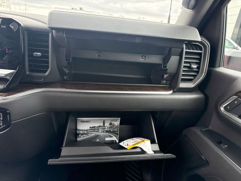 New 2026 GMC Sierra 3500 SLE w/ SLE Convenience Package image 21