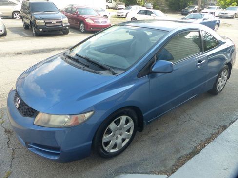 Used 2009 Honda Civic LX image 2