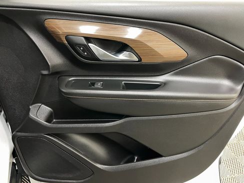 Used 2018 GMC Terrain SLE image 34