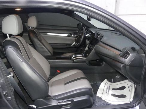 Used 2018 Honda Civic EX-L image 21