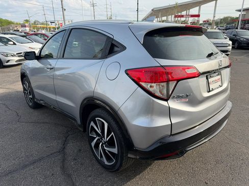 Used 2019 Honda HR-V Sport image 3