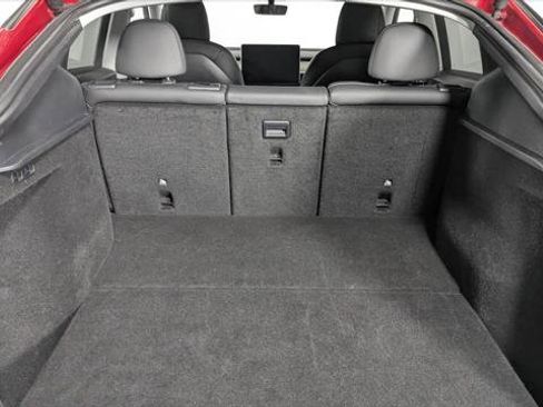 Used 2023 Tesla Model Y Long Range image 18