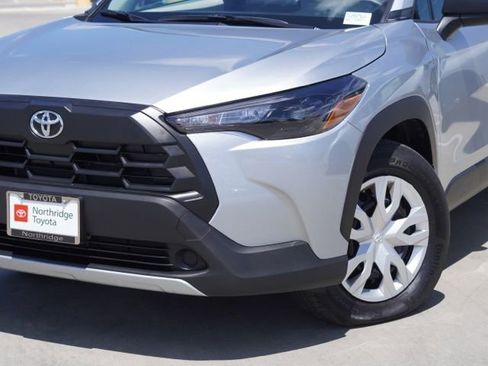 Certified 2026 Toyota Corolla Cross L FWD image 5