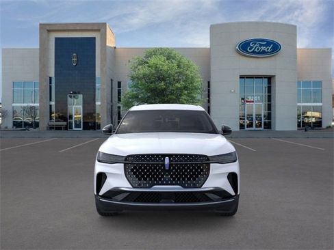 New 2026 Lincoln Nautilus Premier image 6