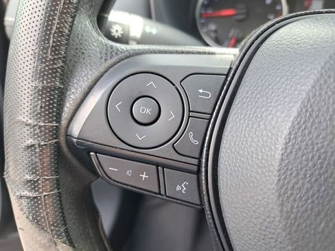 Used 2021 Toyota RAV4 LE image 22