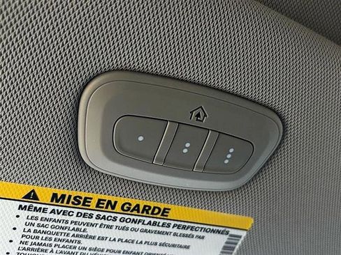 Used 2020 Chrysler Pacifica Touring-L w/ Tire & Wheel Group FWD image 30
