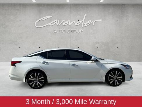 Used 2020 Nissan Altima 2.5 Platinum FWD image 17