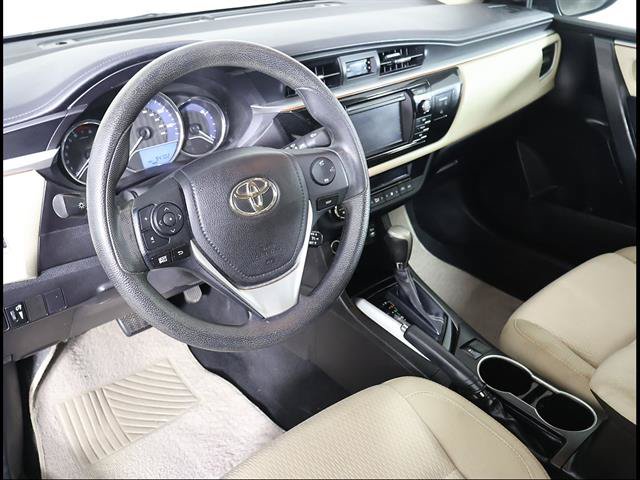 Used 2015 Toyota Corolla LE FWD image 6