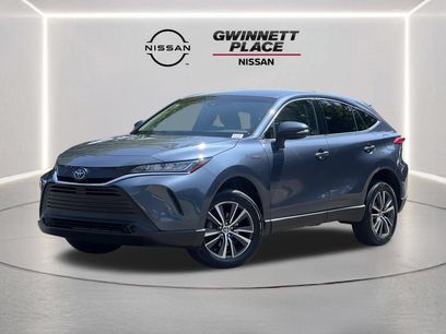 Used 2021 Toyota Venza LE w/ Carpet Mat Package (TMS)
