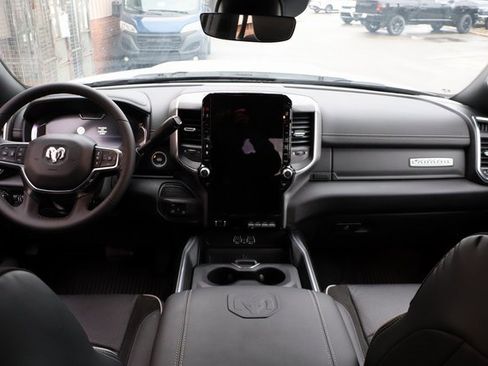 Used 2025 RAM 3500 Laramie image 46