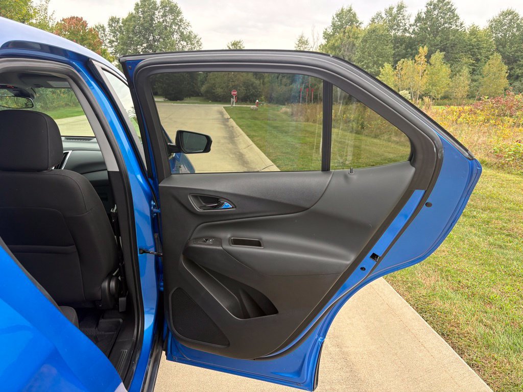 Used 2024 Chevrolet Equinox LT w/ LPO, Floor Liner Package FWD image 32