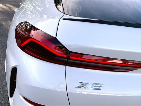 New 2027 BMW X6 xDrive40i AWD/4WD image 14