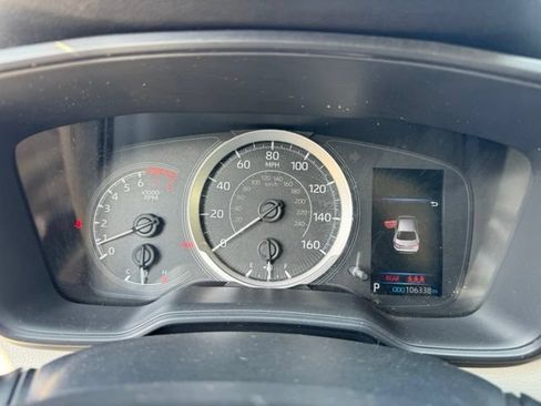 Used 2022 Toyota Corolla LE FWD image 17