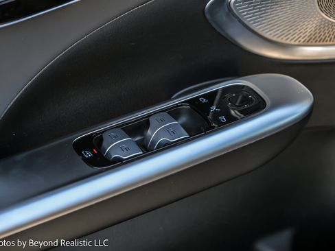 Used 2024 Mercedes-Benz C 36 AMG S image 25