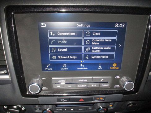 Used 2024 Nissan Frontier SL w/ Technology Package AWD/4WD image 28