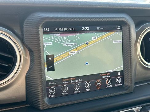 Used 2019 Jeep Wrangler Unlimited Sahara w/ Uconnect 4C Nav & Sound Group image 25