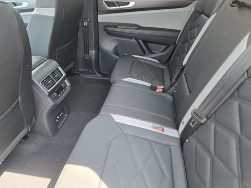 New 2026 Volkswagen Atlas Peak Edition AWD/4WD image 12