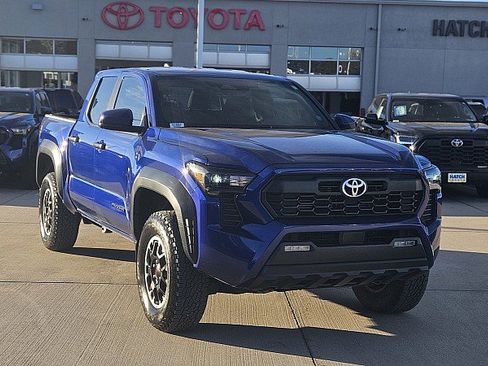 Used 2024 Toyota Tacoma TRD Off-Road image 1