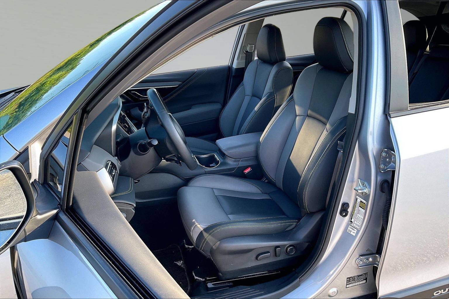 Used 2024 Subaru Outback Onyx Edition AWD/4WD image 26