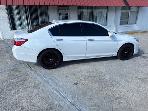Used 2014 Honda Accord Touring image 8