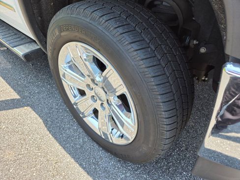 Used 2018 GMC Sierra 1500 SLT AWD/4WD image 4