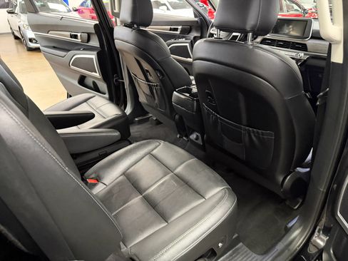 Used 2021 Kia Telluride EX w/ EX Premium Package AWD/4WD image 23