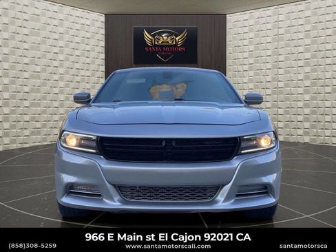 Used 2016 Dodge Charger SXT w/ Driver Confidence Group image 3