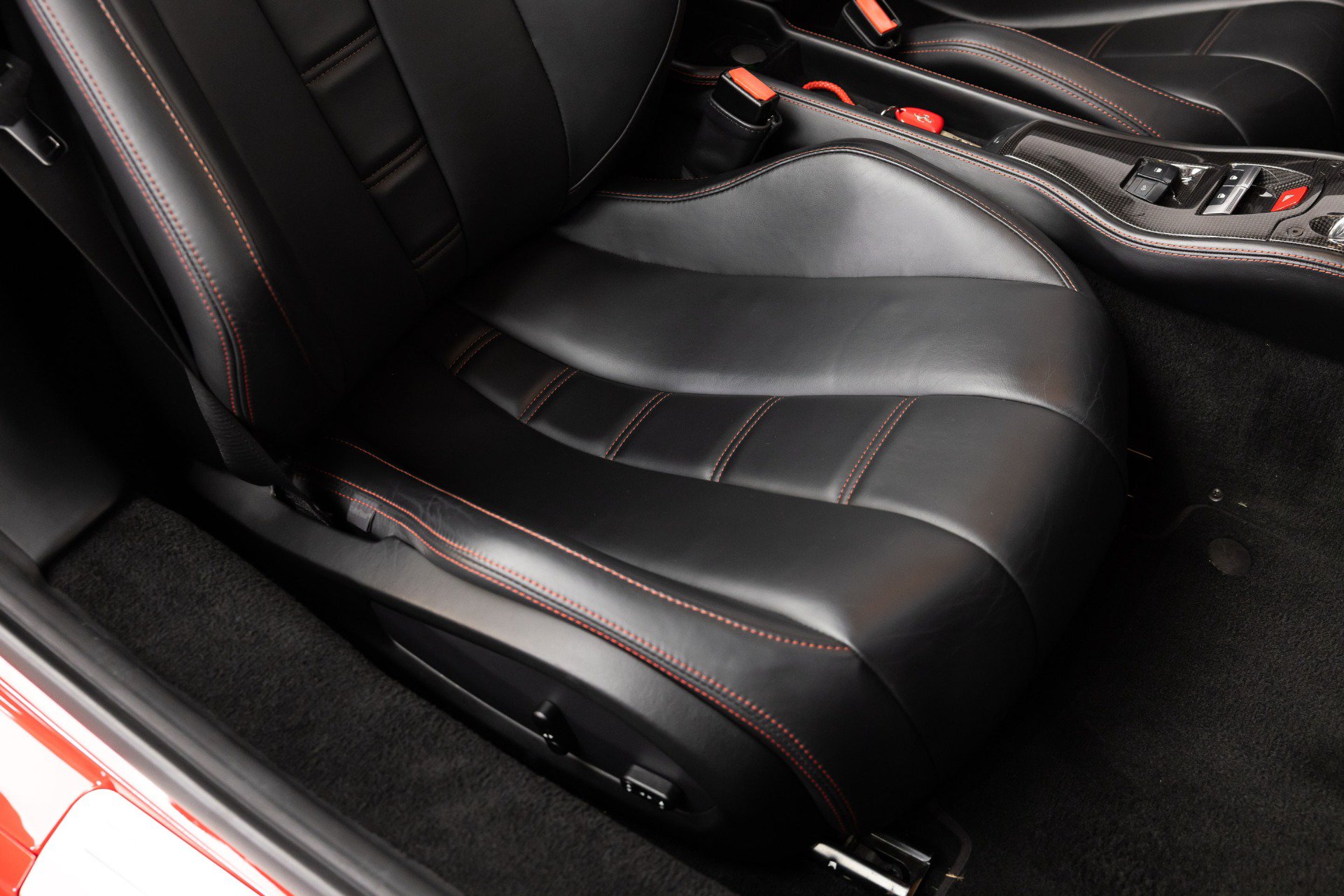Certified 2014 Ferrari 458 Spider RWD image 87