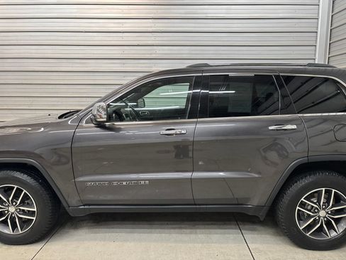 Used 2018 Jeep Grand Cherokee Limited AWD/4WD image 7